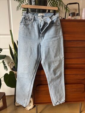 Abercrombie 90s Straight Ultra High Rise